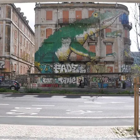 Avenue 17 * リスボン